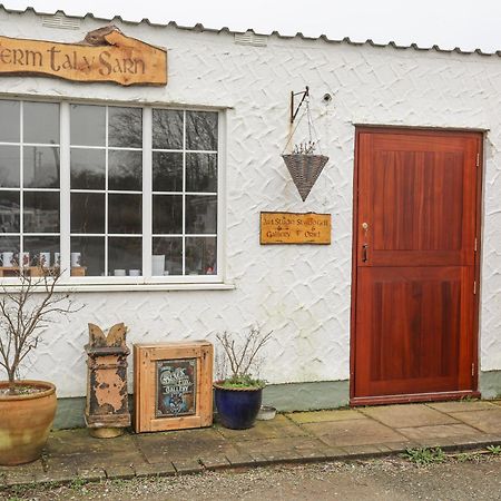 Tal Sarn Shepherd Hut Llanfairpwllgwyngyll Esterno foto